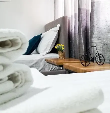 Spacious And Cozy - Ajia *