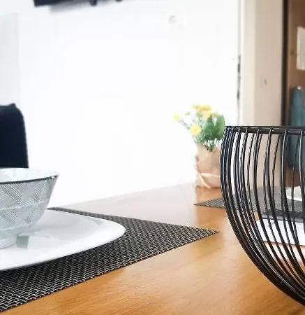 Spacious And Cozy - Ajia アパート *