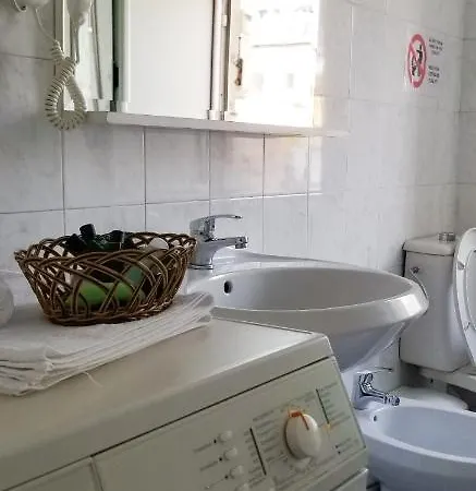 Spacious And Cozy - Ajia * ティラナ