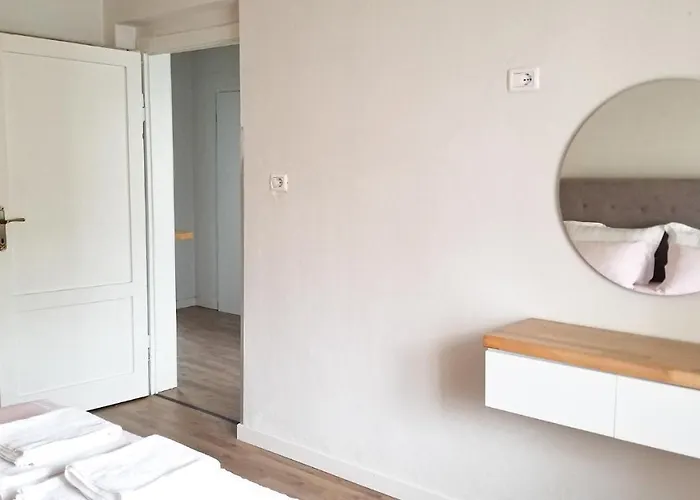 Spacious And Cozy - Ajia * Tirana