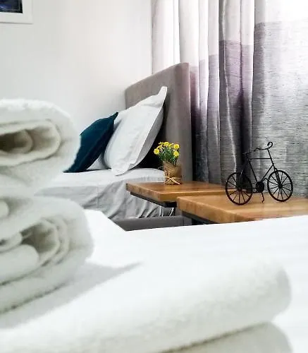 Spacious And Cozy - Ajia *