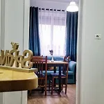 Spacious And Cozy - Ajia Appartamento
