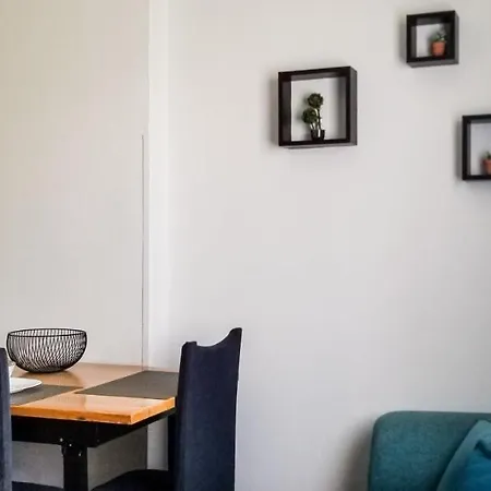 Апартаменты Spacious And Cozy - Ajia