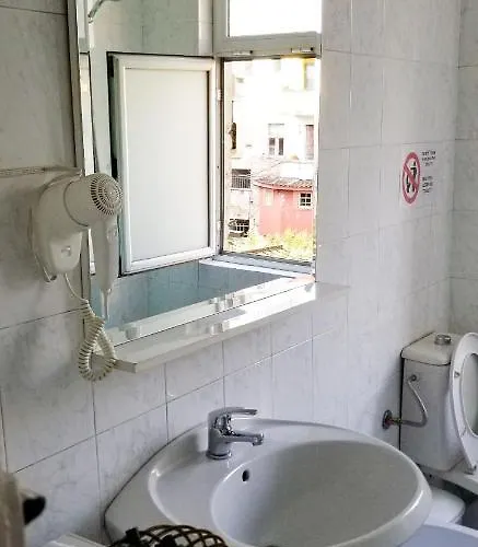 Spacious And Cozy - Ajia Apartamento