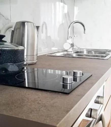 Spacious And Cozy - Ajia Apartamento *